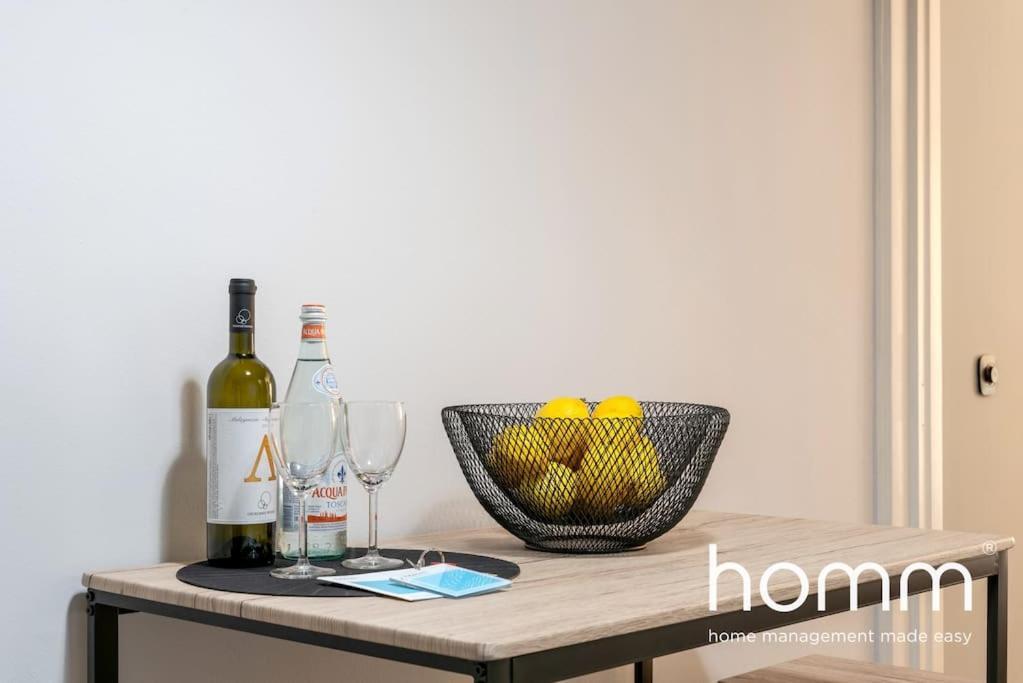 أثينا Cute Homm 2Bdr Apartment In P Faliro Thiseos Str المظهر الخارجي الصورة